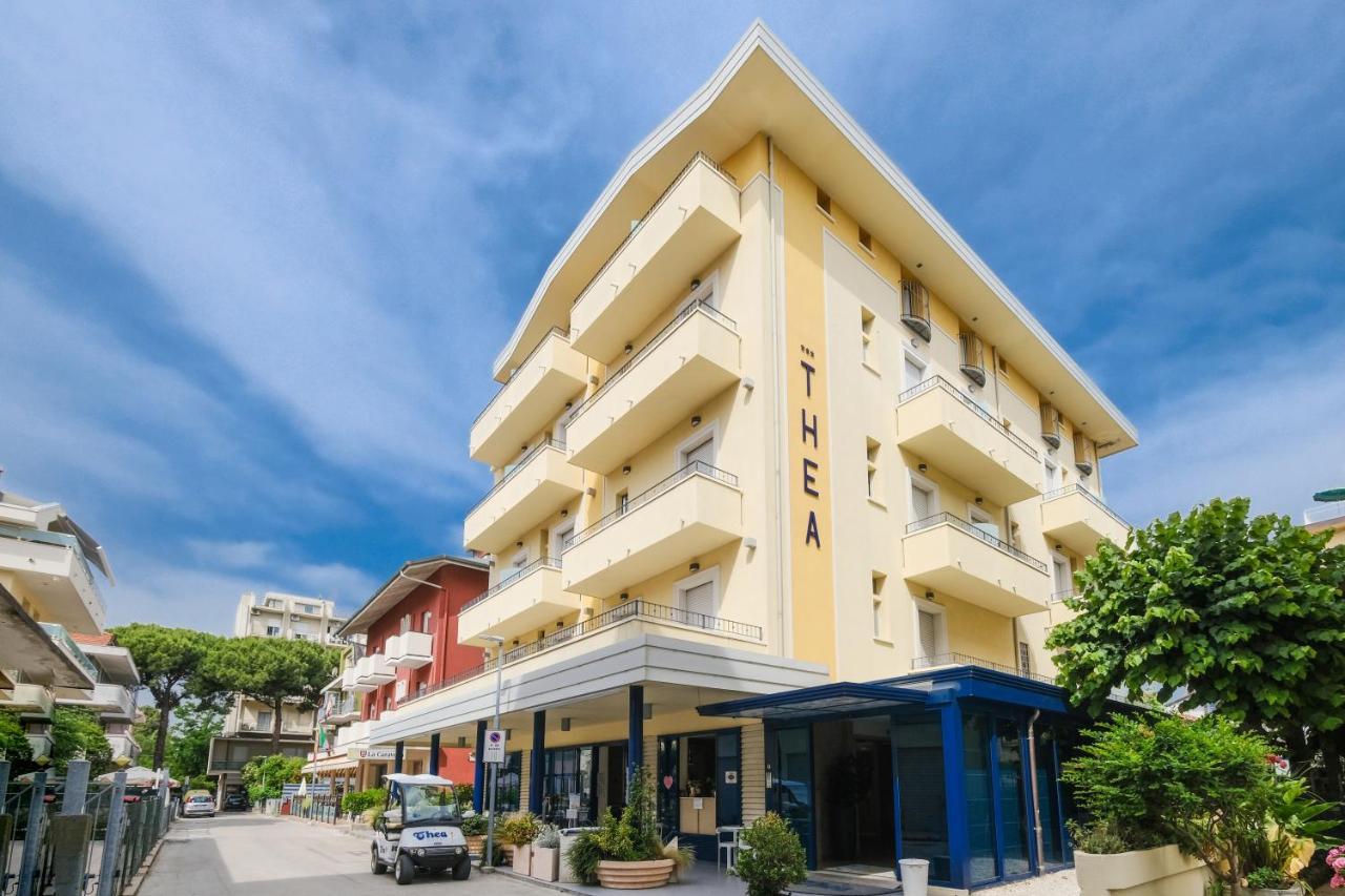 Hotel Thea ベラーリア・イジェア・マリーナ エクステリア 写真